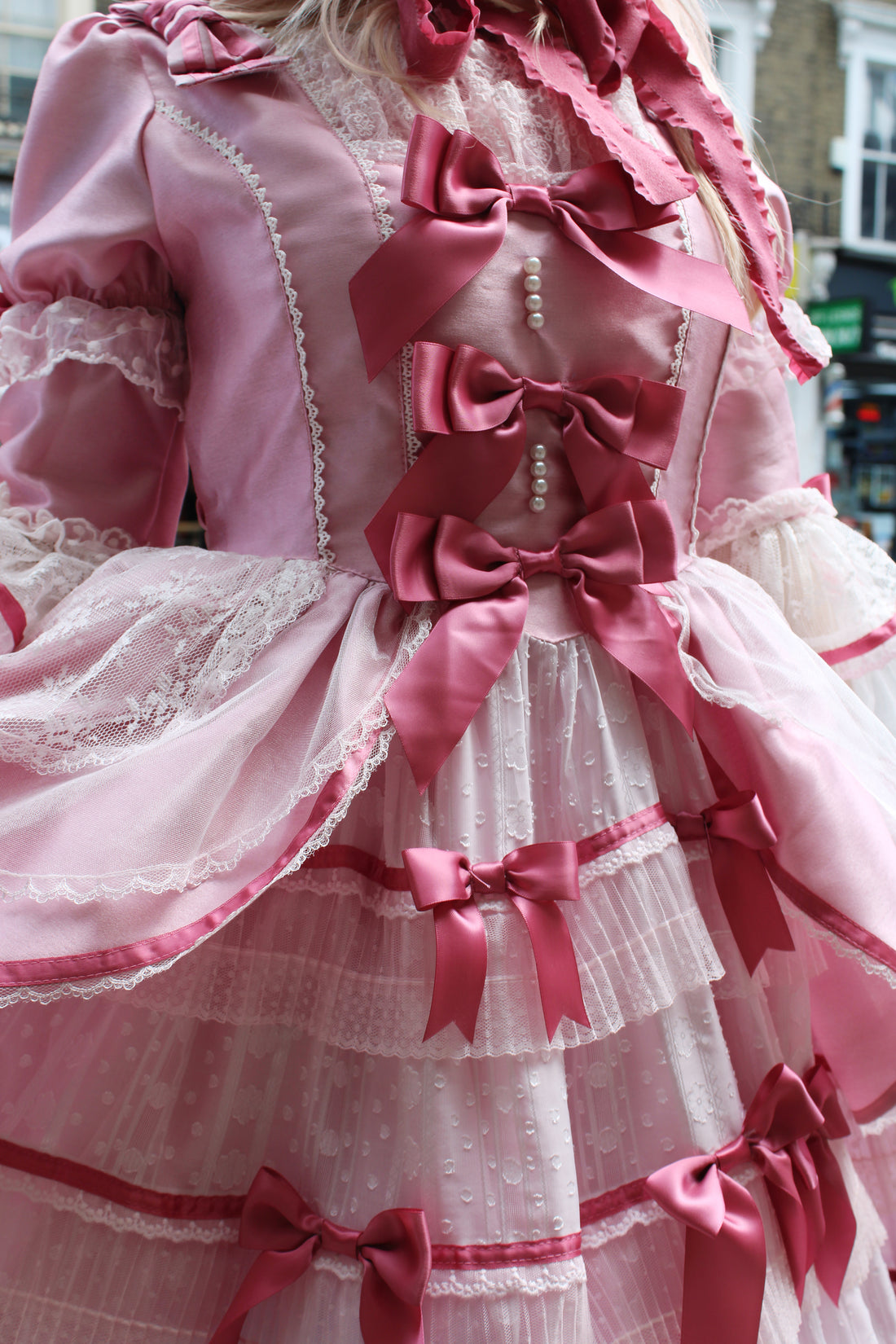 Lolita Dress Doll-Like with Removable Sleeves & Bonnet