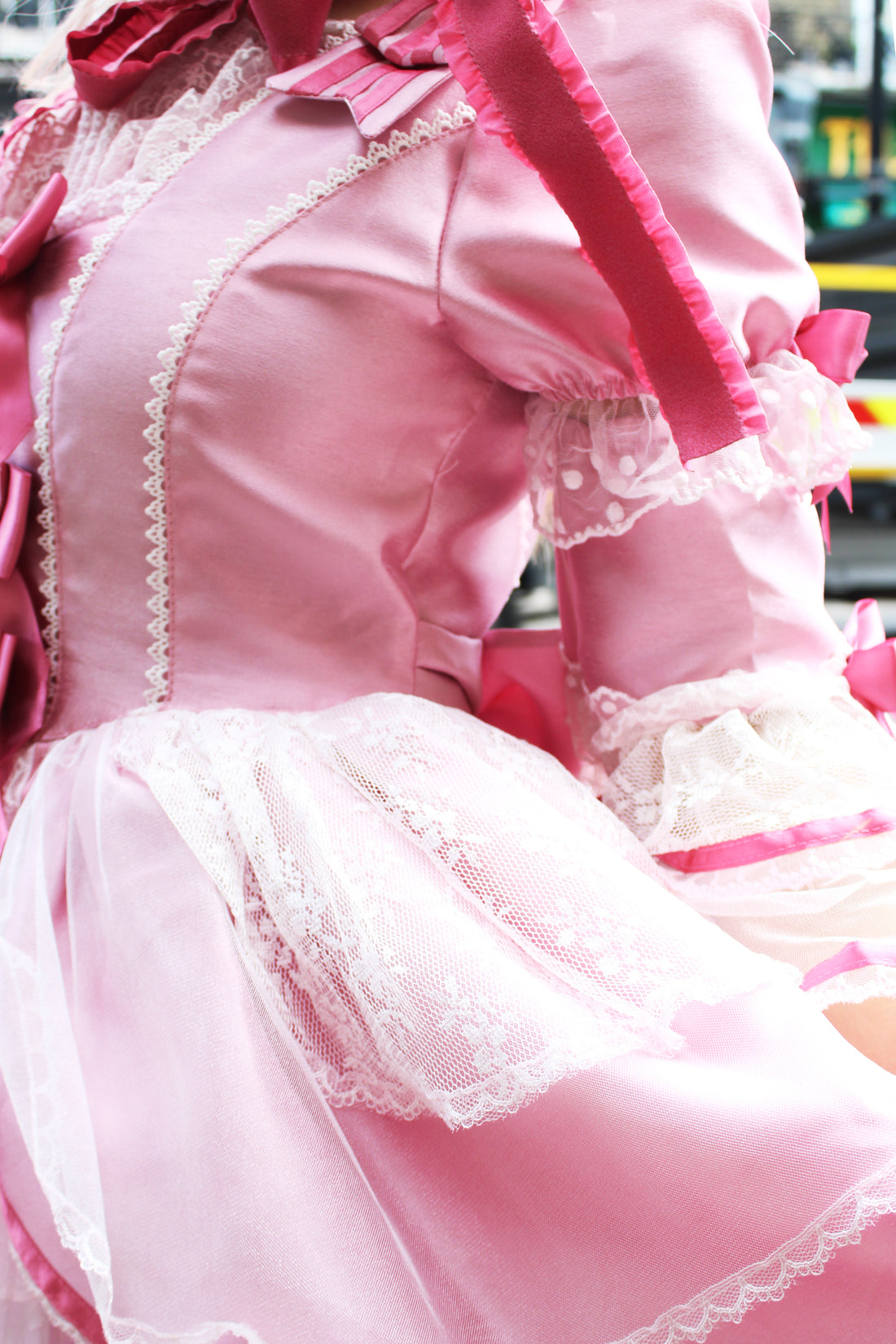 Lolita Dress Doll-Like with Removable Sleeves & Bonnet