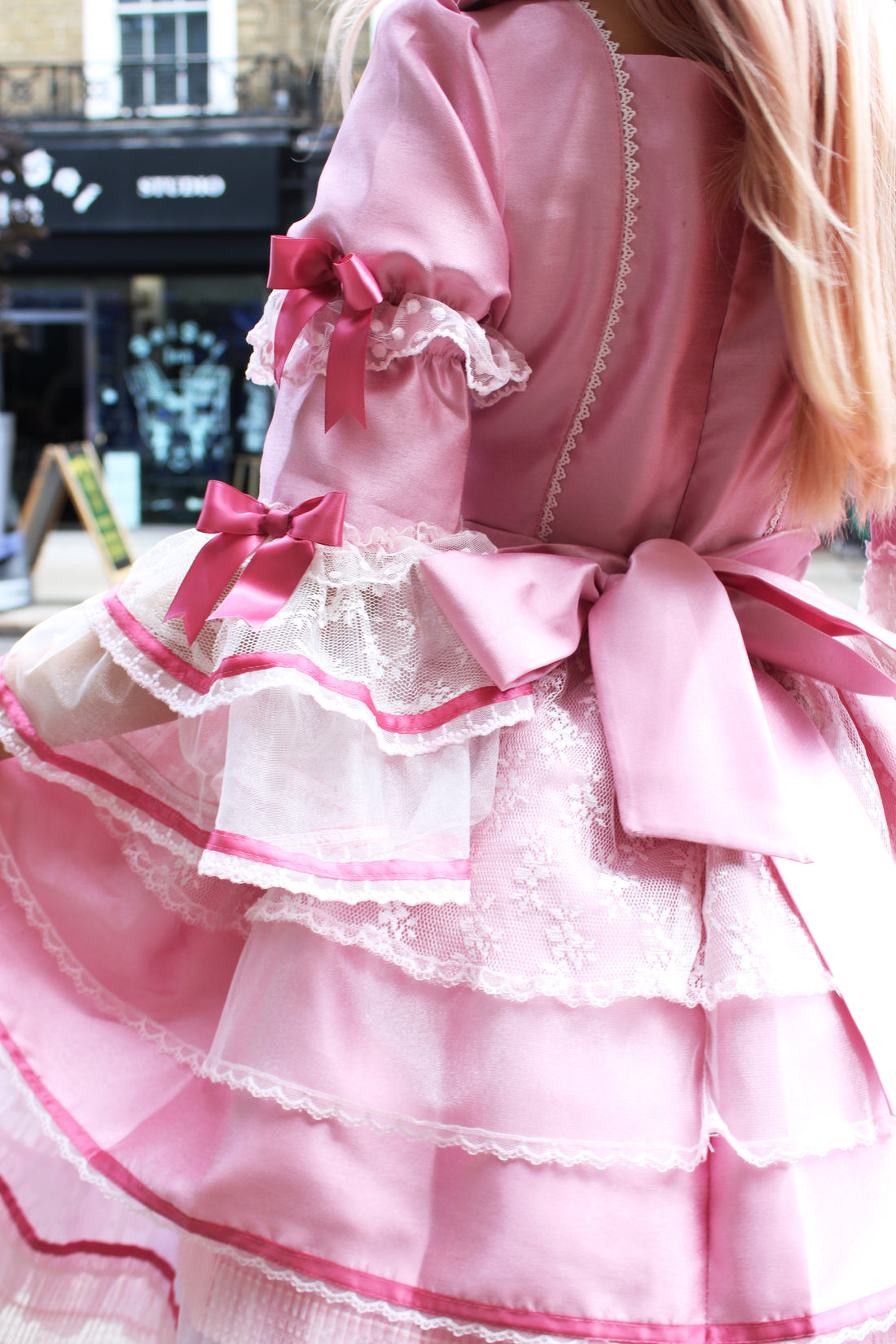 Lolita Dress Doll-Like with Removable Sleeves & Bonnet