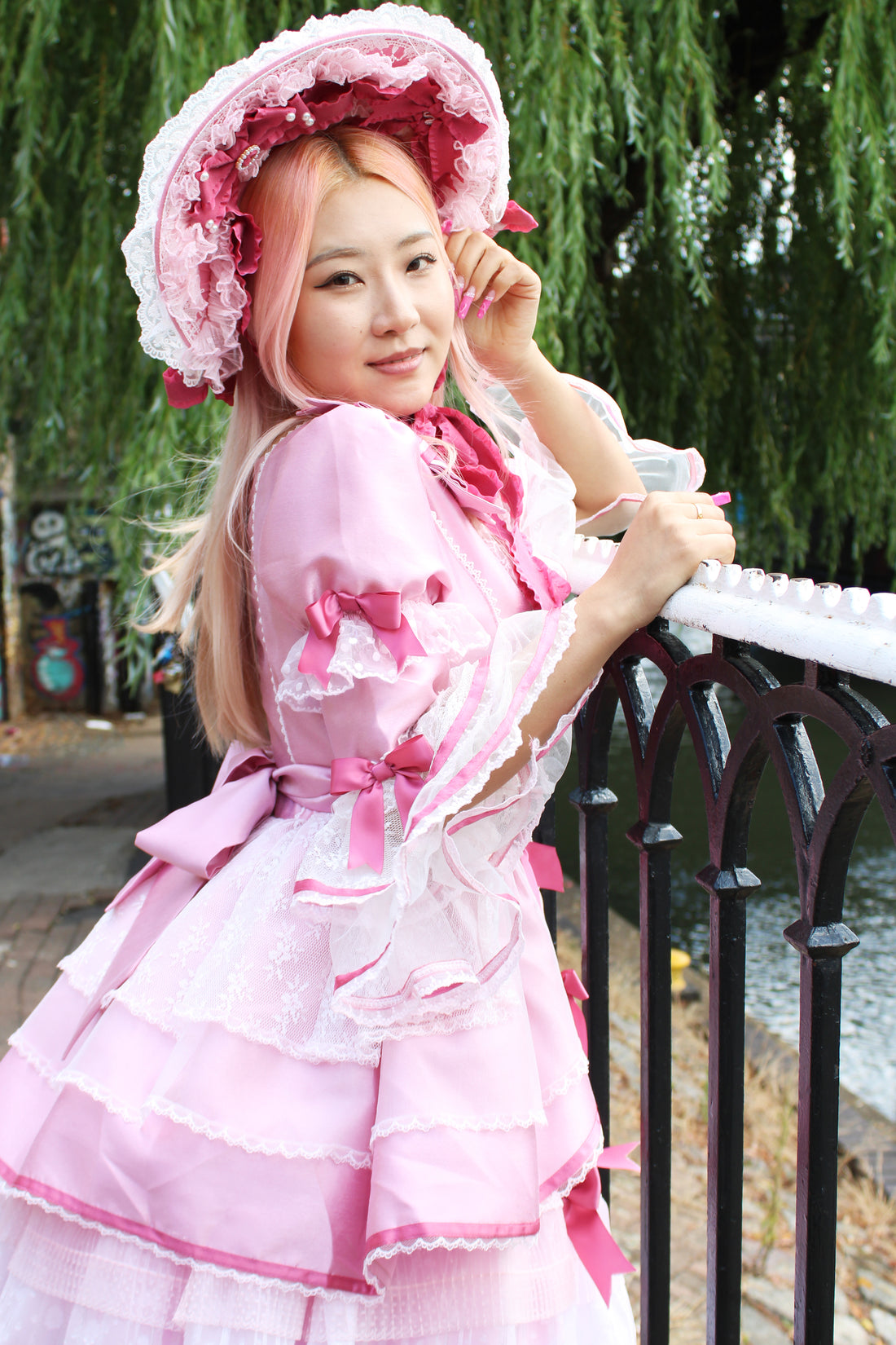 Lolita Dress Doll-Like with Removable Sleeves & Bonnet