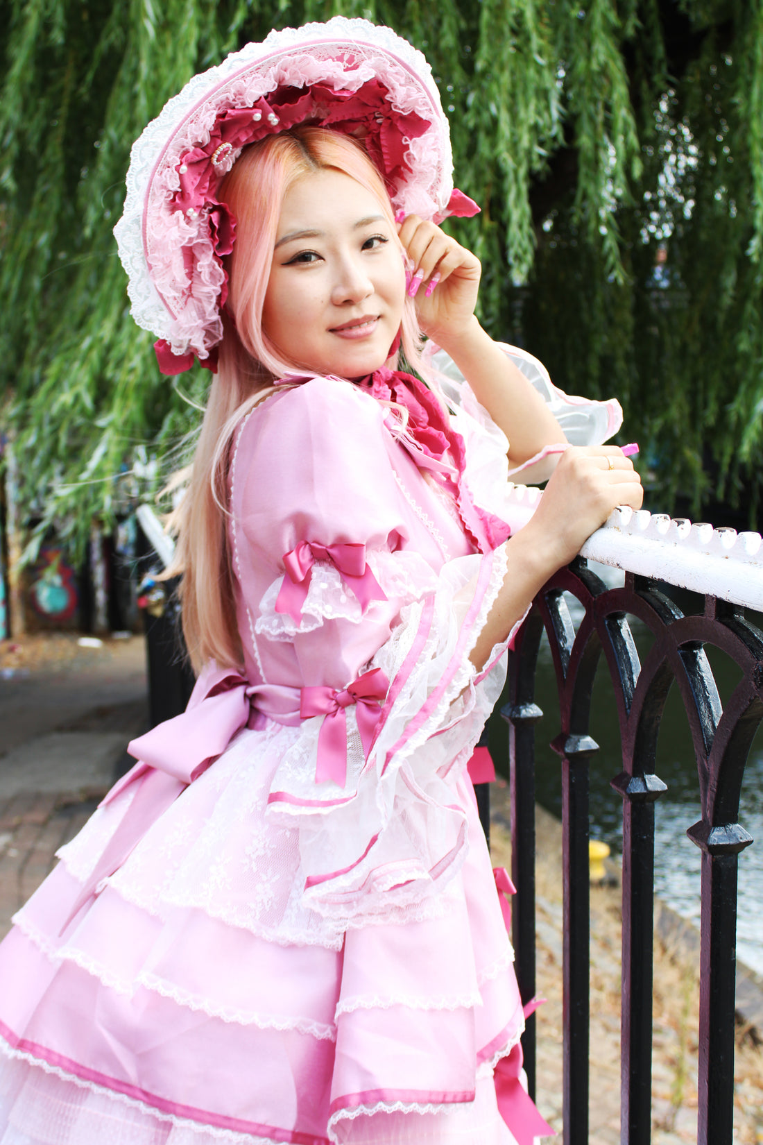 Lolita Dress Doll-Like with Removable Sleeves & Bonnet