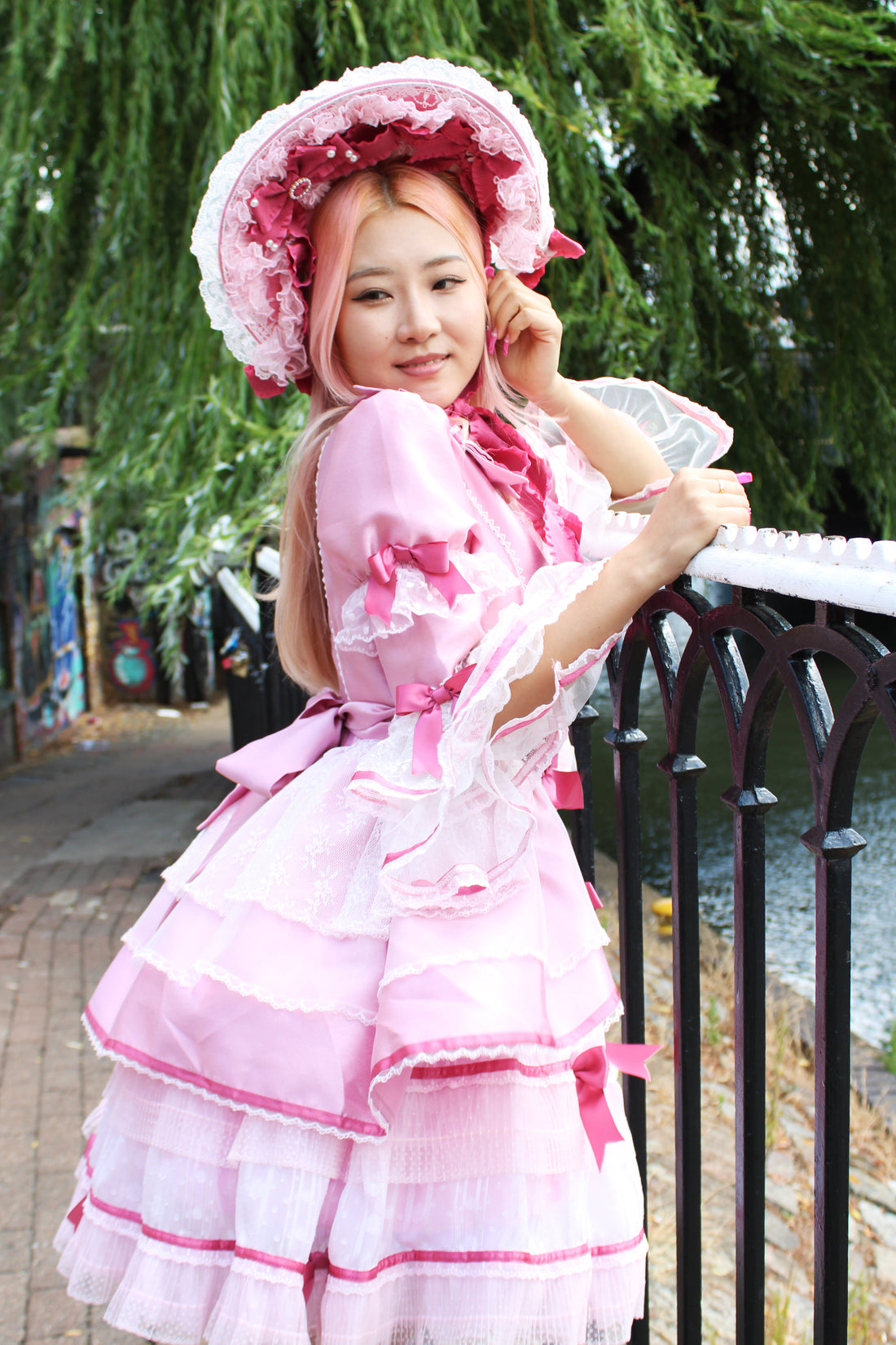 Lolita Dress Doll-Like with Removable Sleeves & Bonnet
