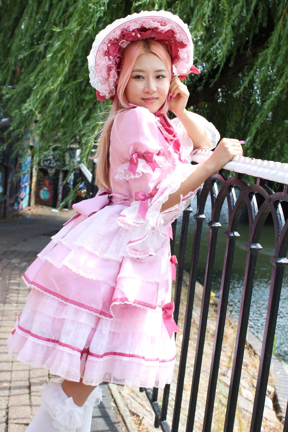 Lolita Dress Doll-Like with Removable Sleeves & Bonnet