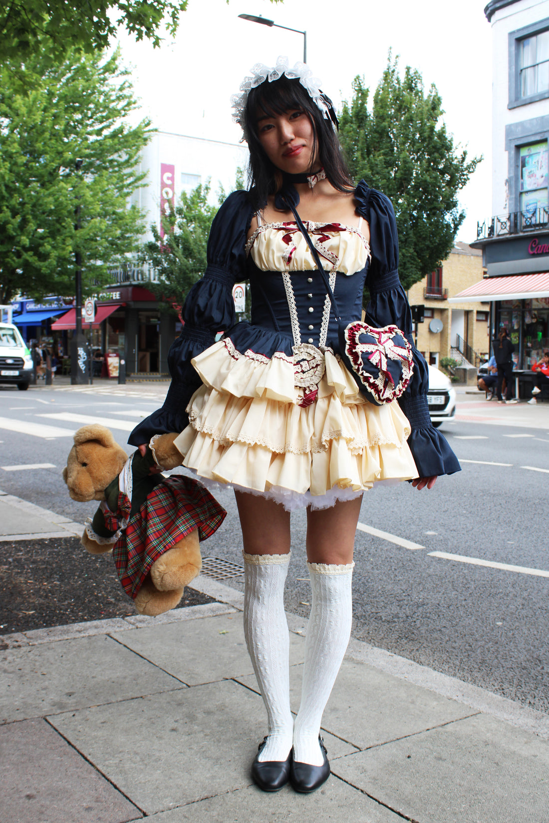 Lolita Dress Snowhite with Ruffle with Petticoat & Purse