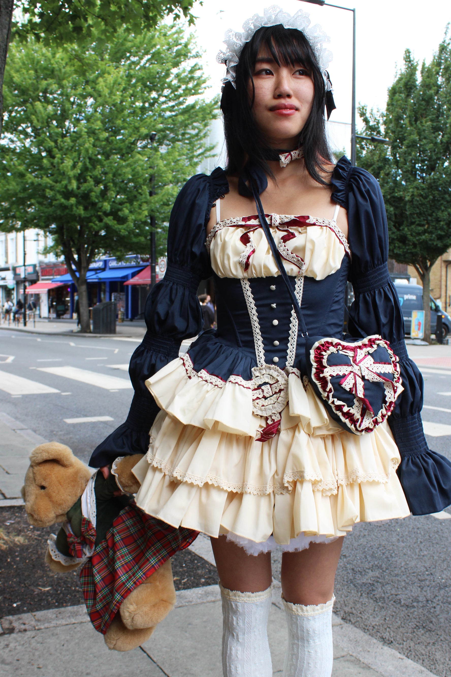 Lolita Dress Snowhite with Ruffle with Petticoat & Purse