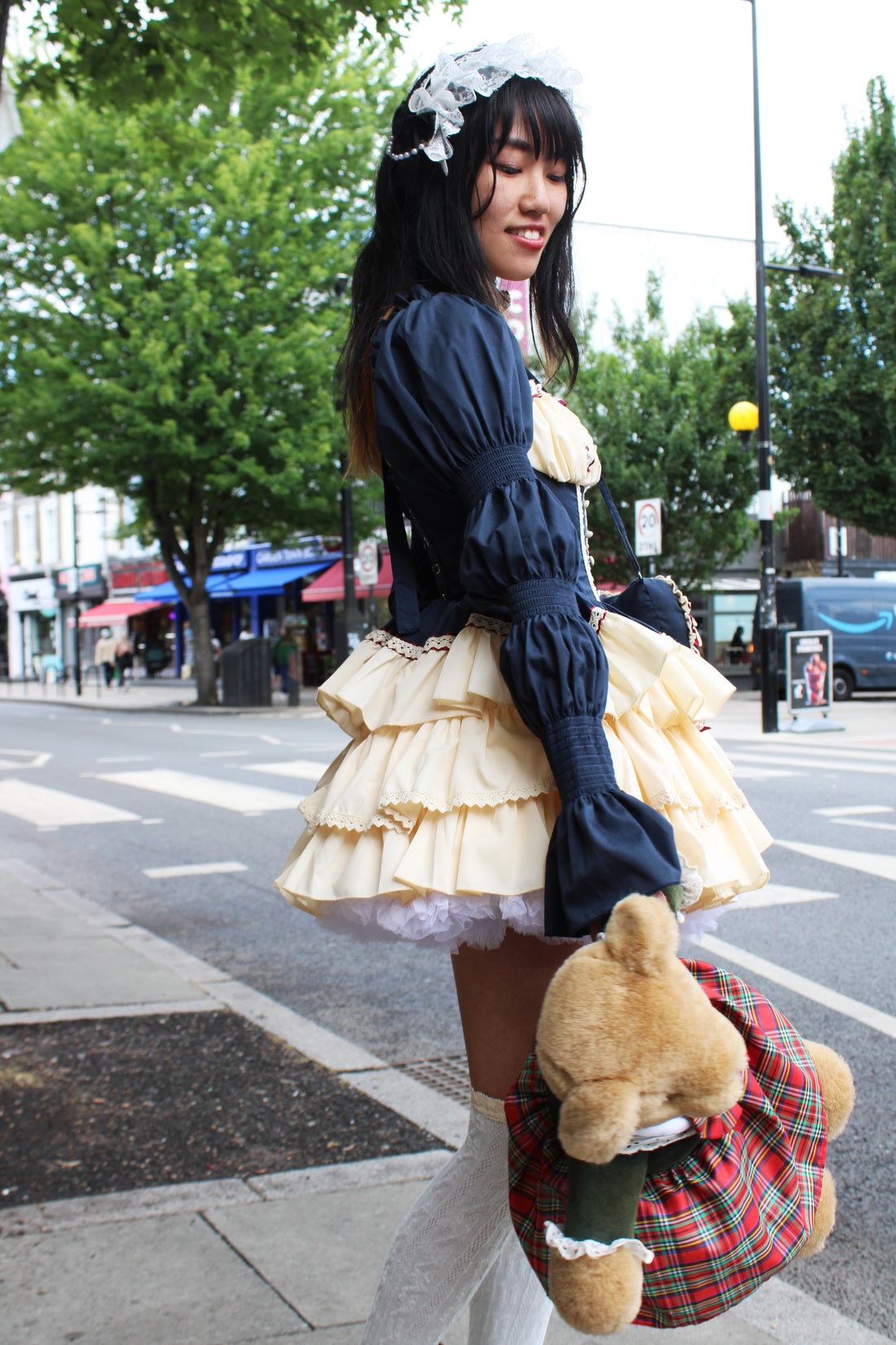 Lolita Dress Snowhite with Ruffle with Petticoat & Purse