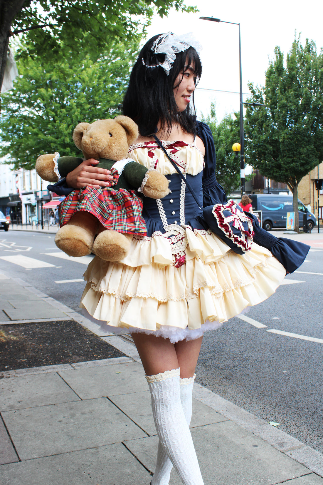 Lolita Dress Snowhite with Ruffle with Petticoat & Purse