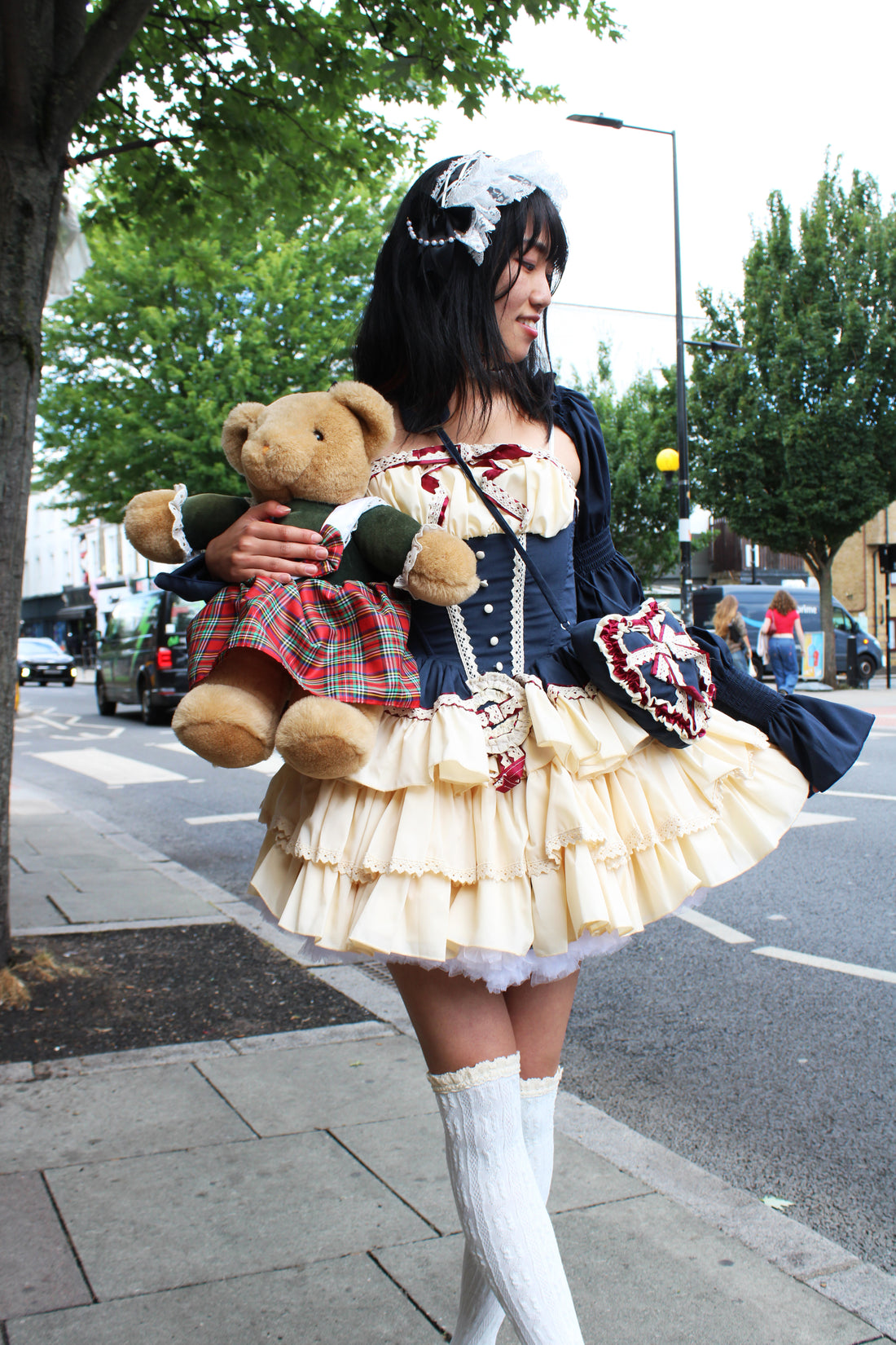 Lolita Dress Snowhite with Ruffle with Petticoat & Purse