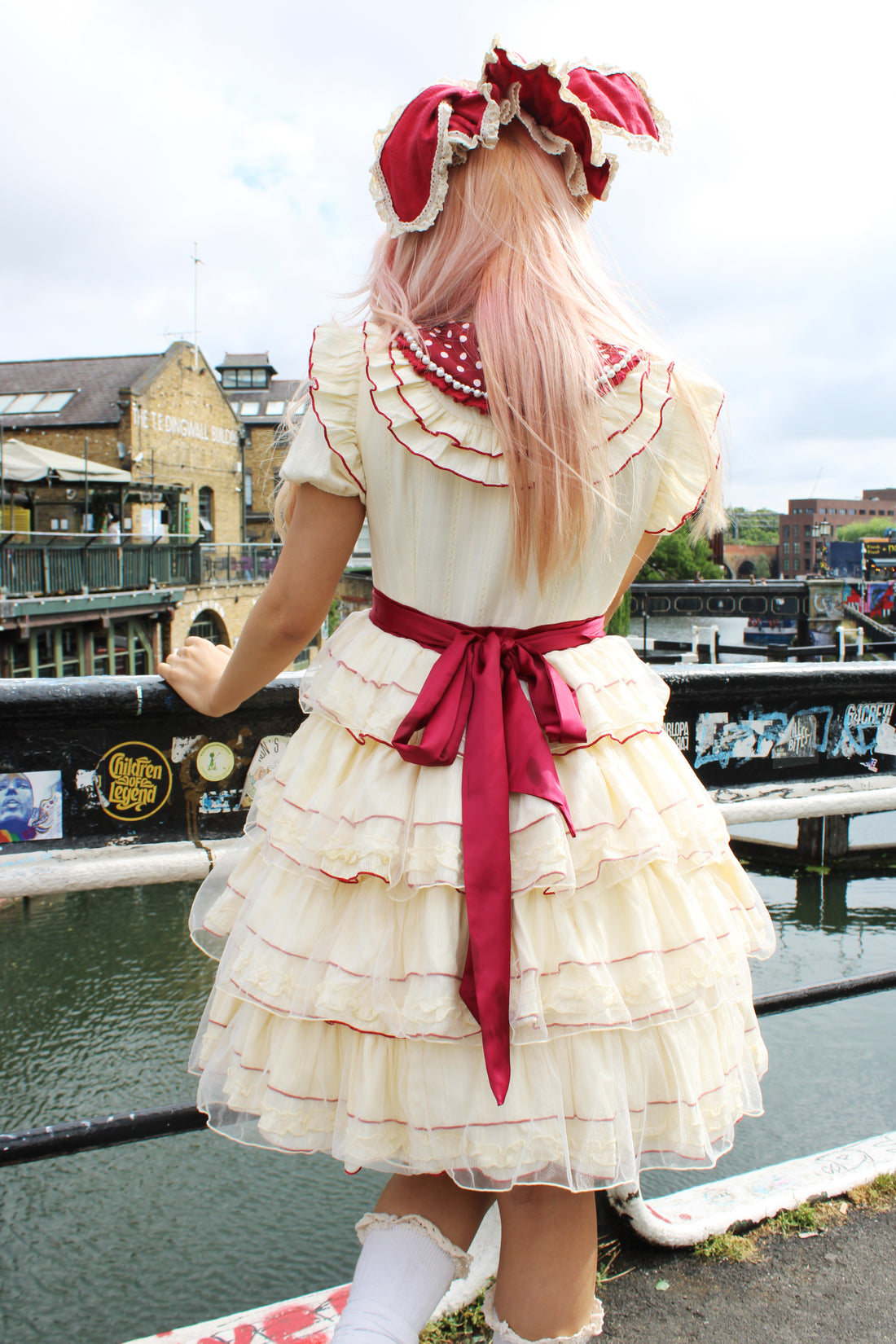 🎀 Vintage Lolita Dress – Cream & Burgundy with Bonnet 🎀
